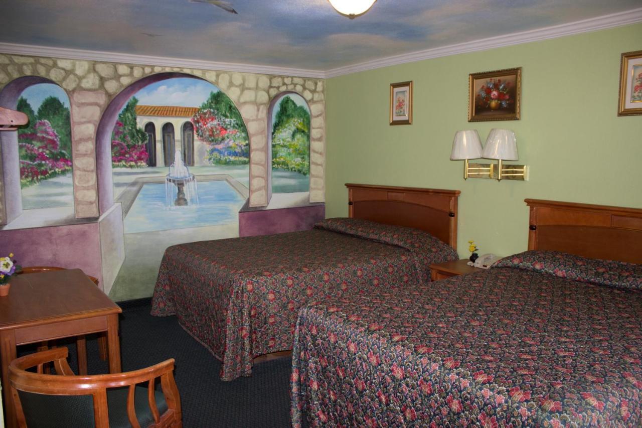 City Center Motel Indio Room photo